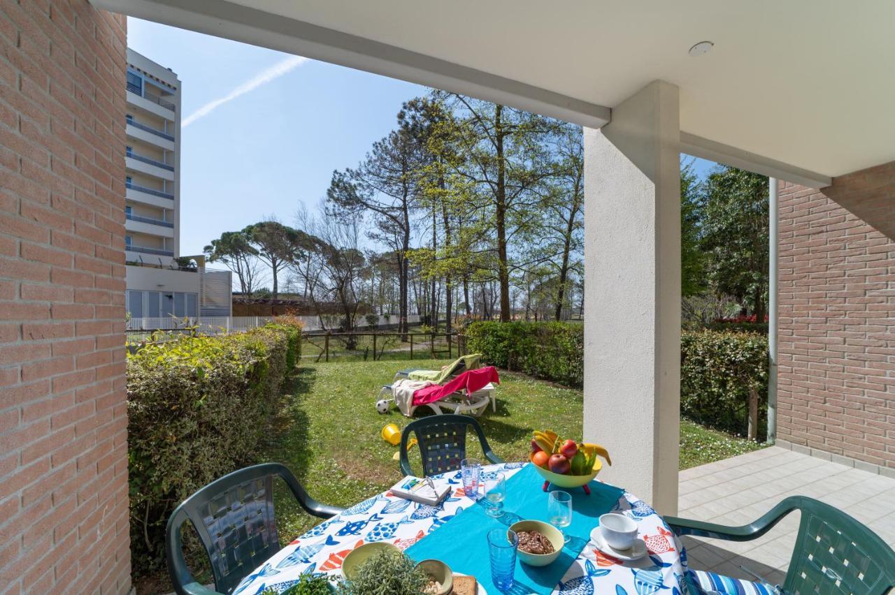 Aparthotel Residenza Al Parco Bibione Exterior foto