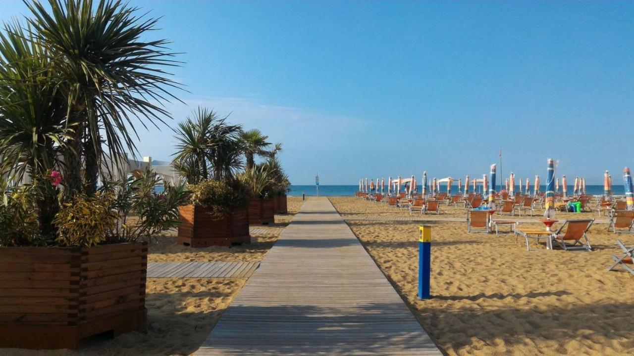Aparthotel Residenza Al Parco Bibione Exterior foto
