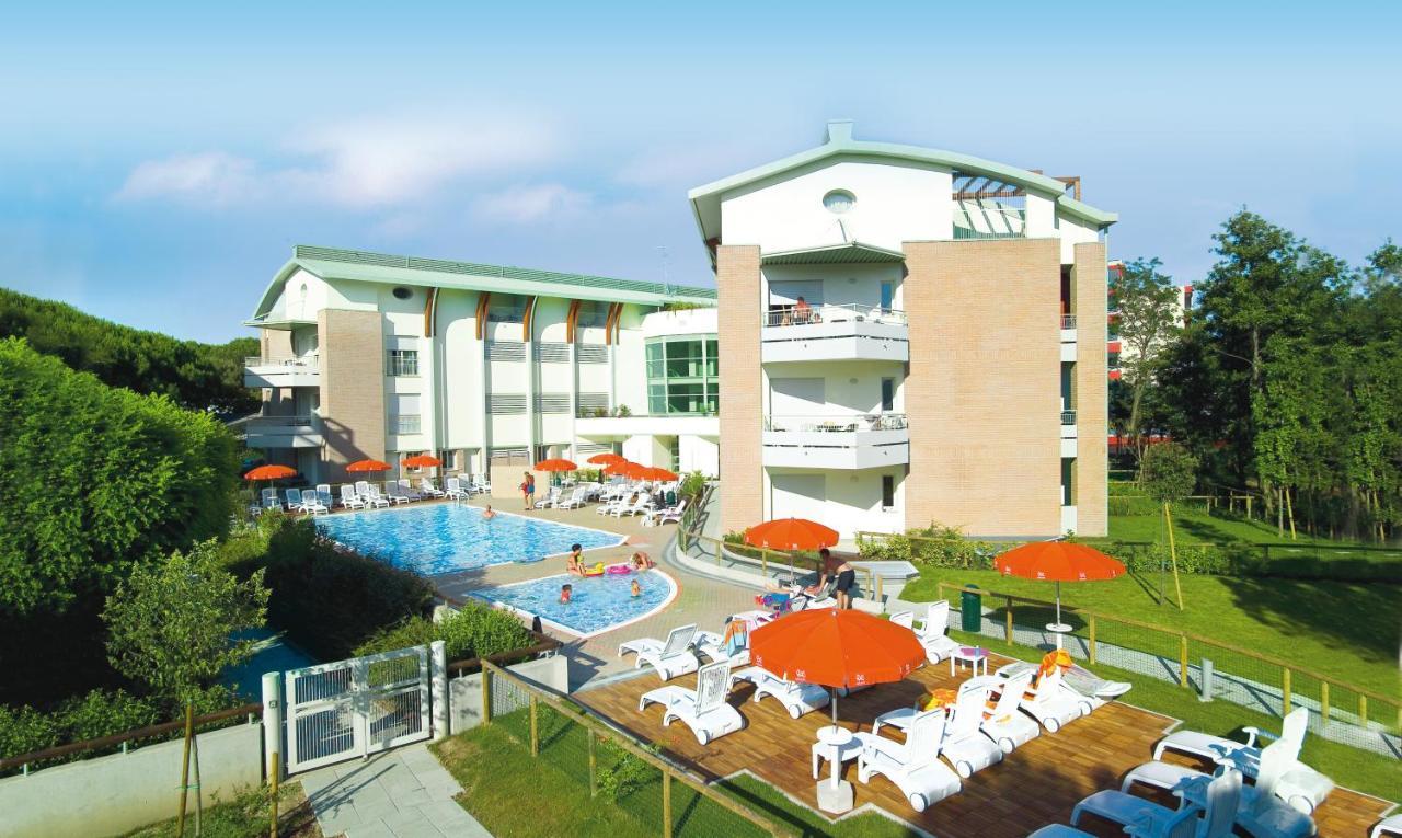Aparthotel Residenza Al Parco Bibione Exterior foto